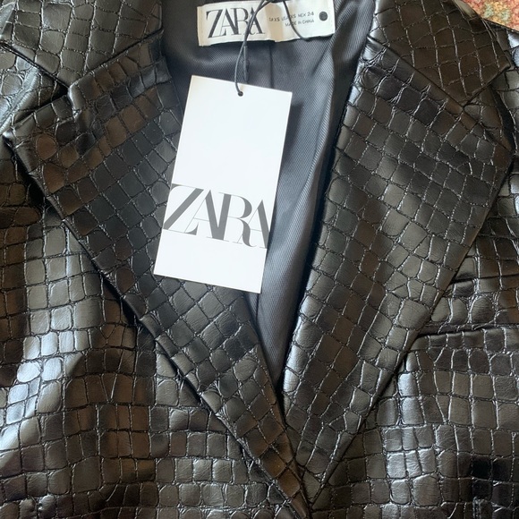 NWT ZARA Limited Edition Cropped Blazer. - Picture 8 of 10